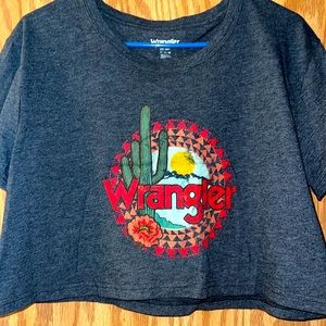 *Wrangler cropped t-shirt* size~medium
